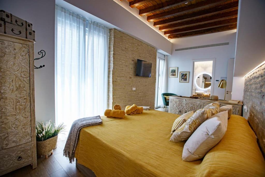 Mini Hotel In The Heart Of Sevilla For Exclusive Usage Sevilha Exterior foto