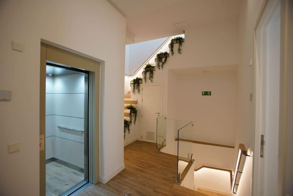 Mini Hotel In The Heart Of Sevilla For Exclusive Usage Sevilha Exterior foto